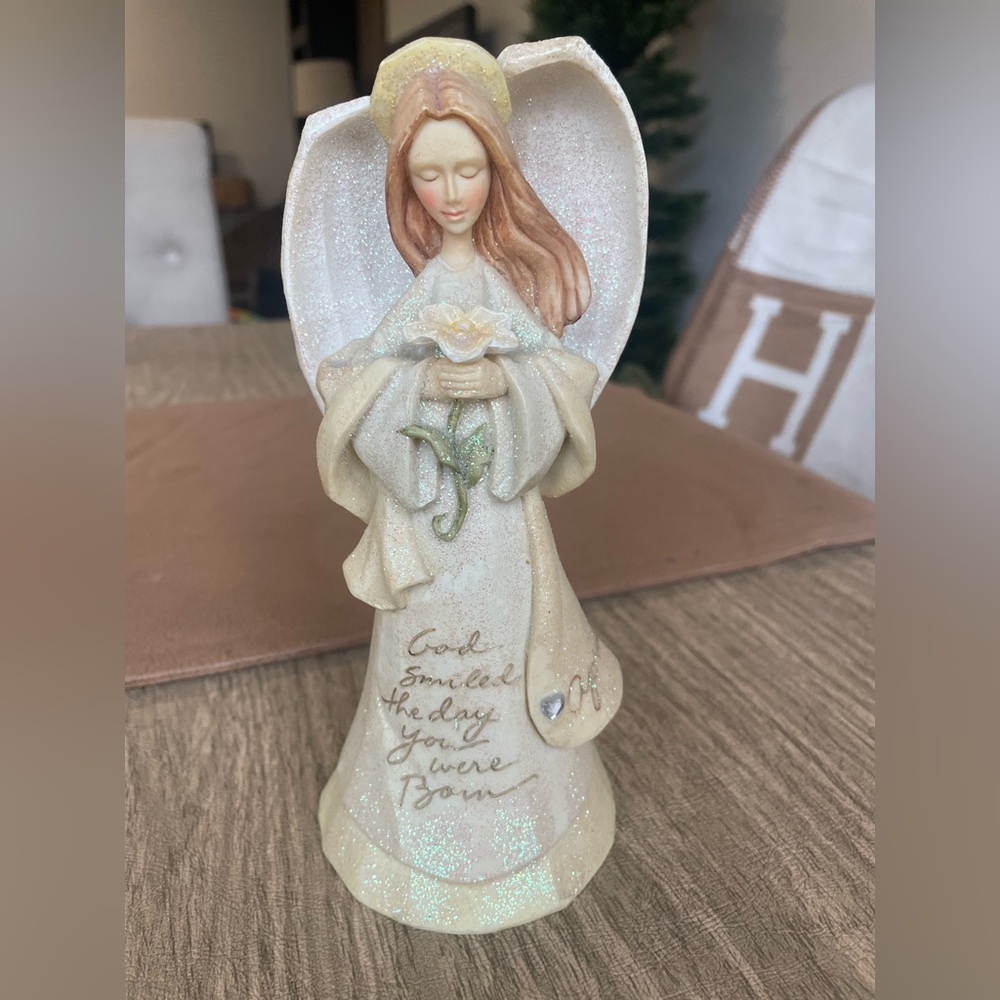 2004 Foundations by Enesco APRIL birthday angel
